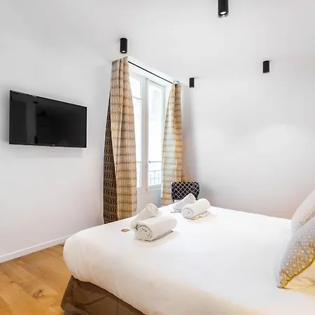 아파트 Cmg Champs Elysees - Boetie 6 파리